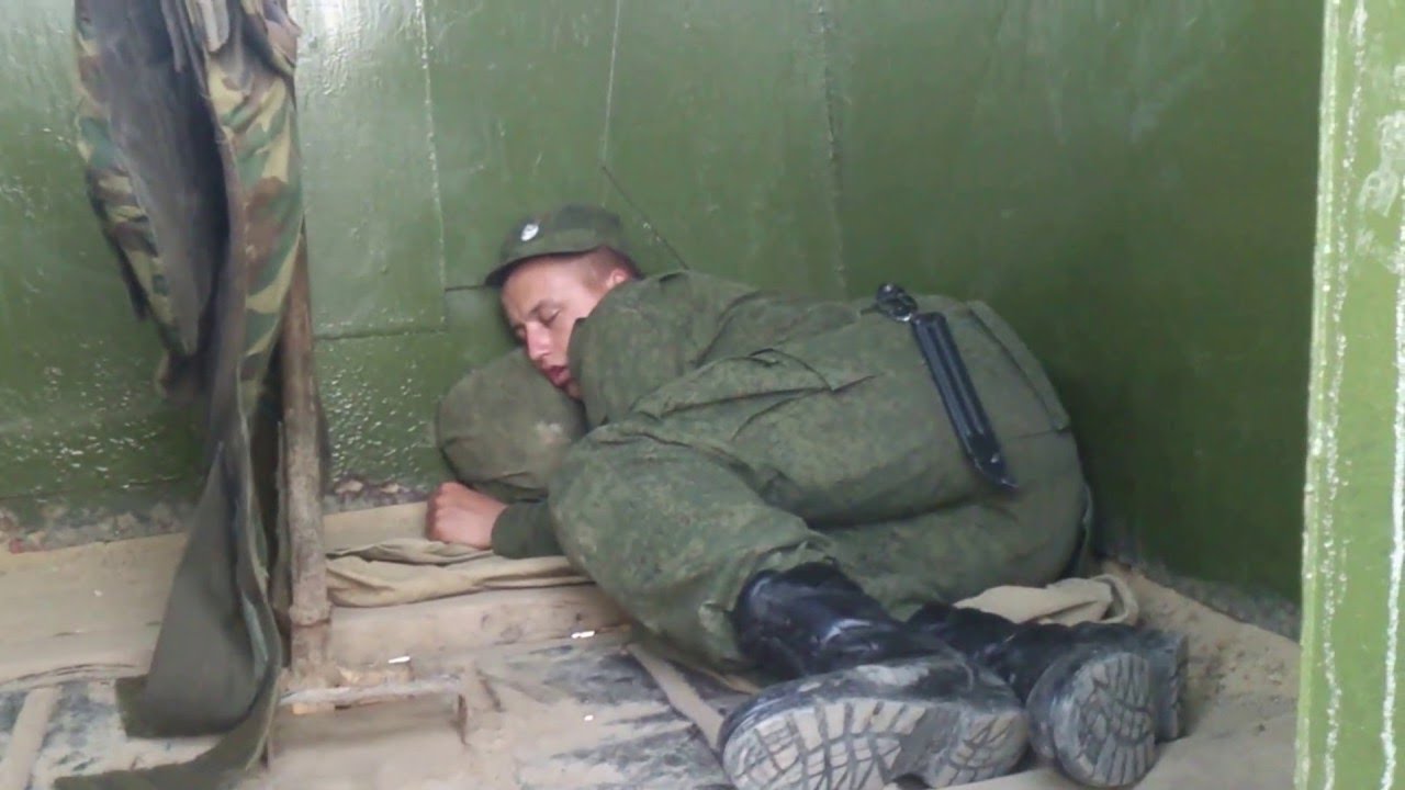 Приколы с алкашами.  Армия алкашей.  Приколы в танках.  Пьяные танцы.  Алкаши с похмелья.