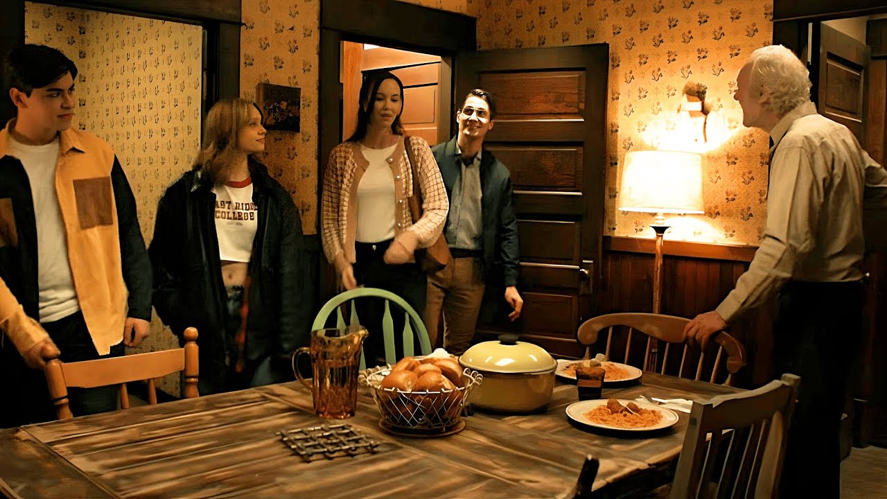 Family&rsquo;s Trip Turns Scary When They Stay At A House Where Disturbing Things Happen