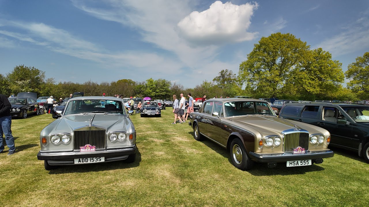 We attempt a Tulip Map Rallye with some amazing classic cars. Did we get lost down some narrow lane?
