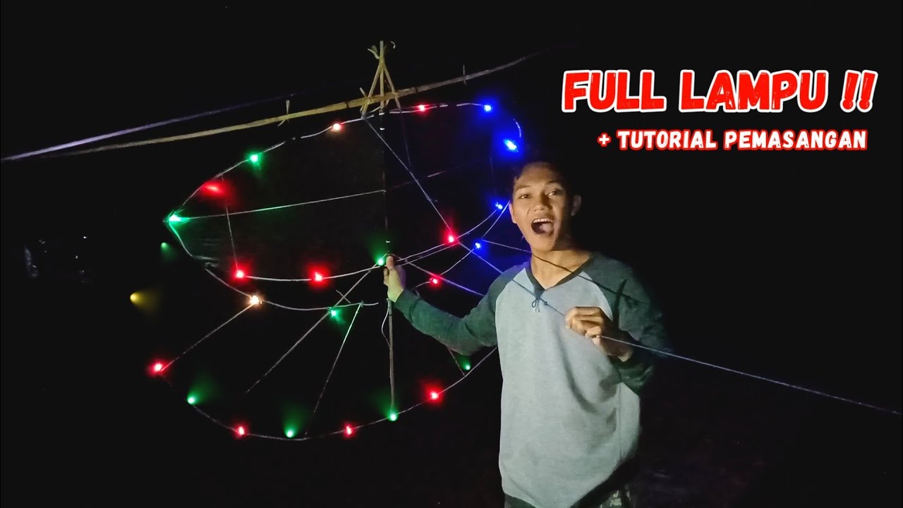 DI PENUHI LAMPU LAYANGAN GAPANGAN INI TERBANG SEMALAM SUNTUK