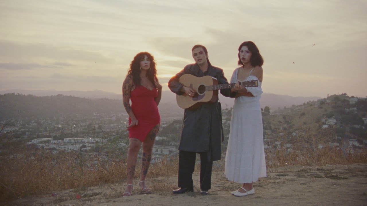 GUV - "Cry 2 Sleep" (Official Music Video)