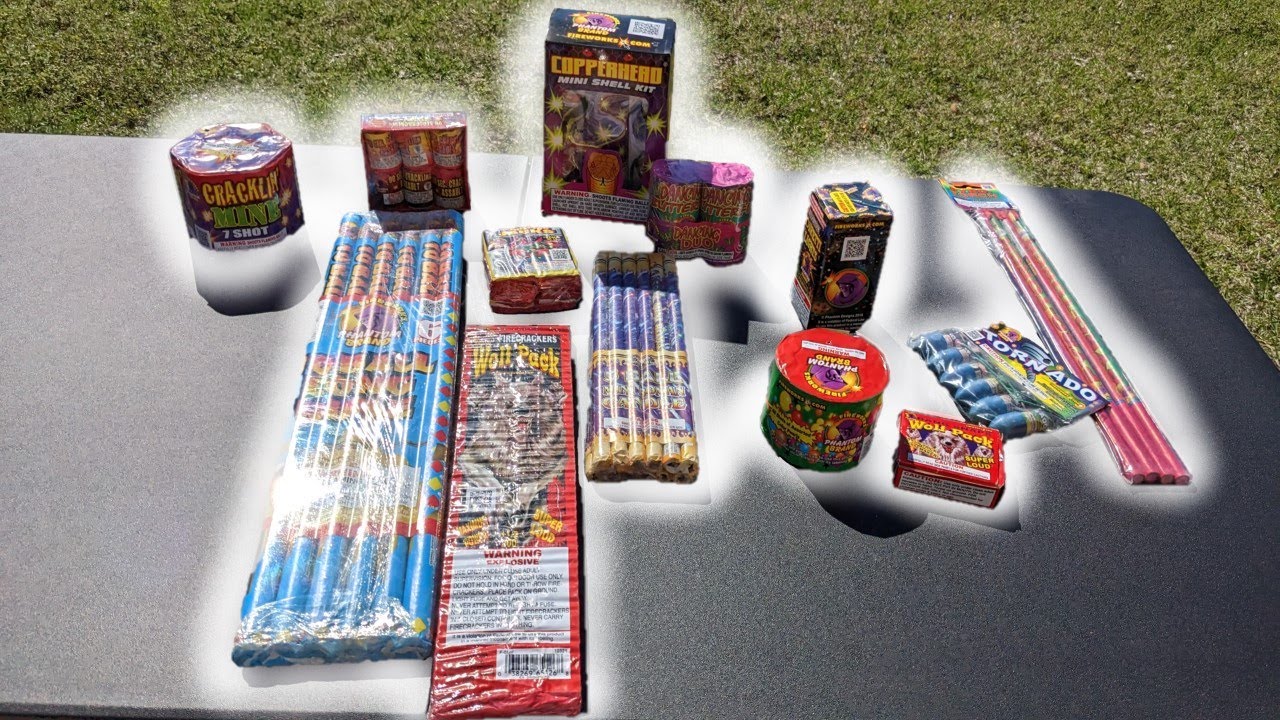 I Built My Own $50 Fireworks Assortment at Phantom Fireworks!!!!!!!!! - Part 1