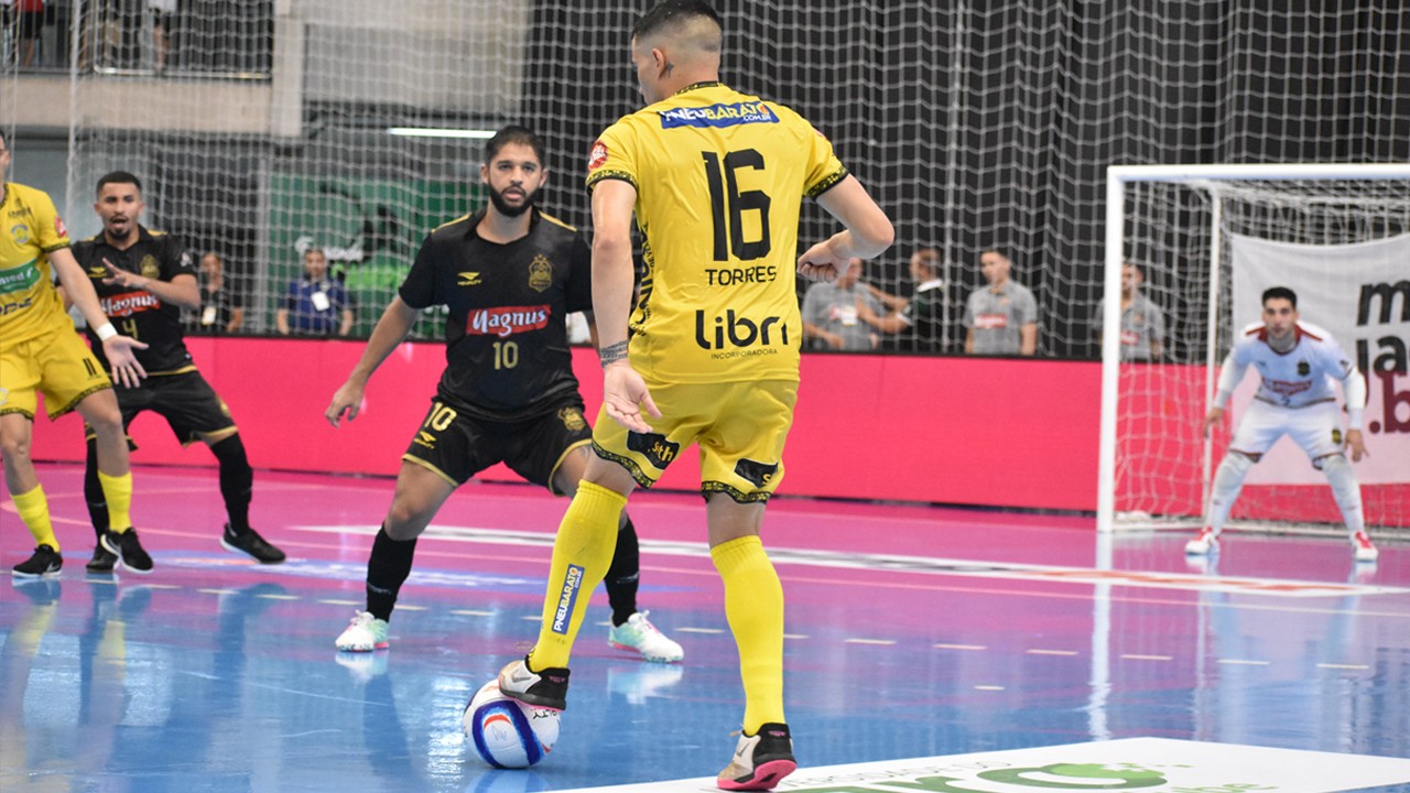 É por isso que o FUTSAL É MELHOR que o FUTEBOL 👀