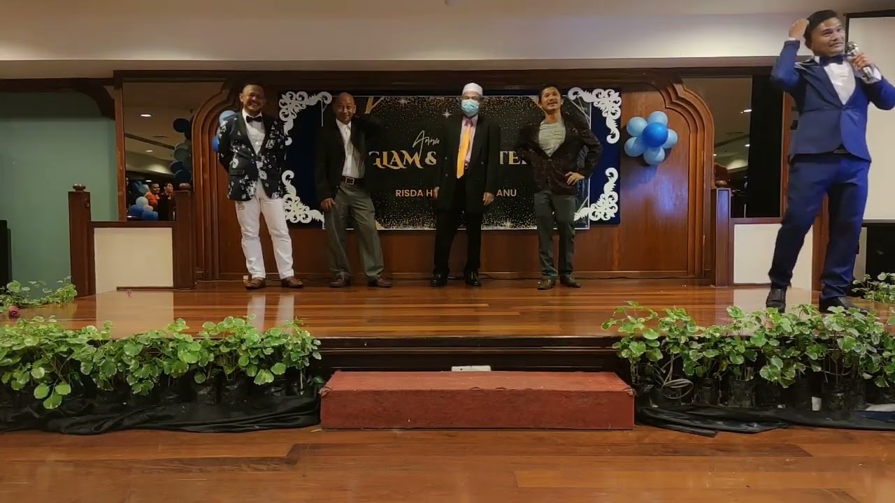 Persembahan Annual Dinner Fashion Show by negara gohik gostang... lawan habis!