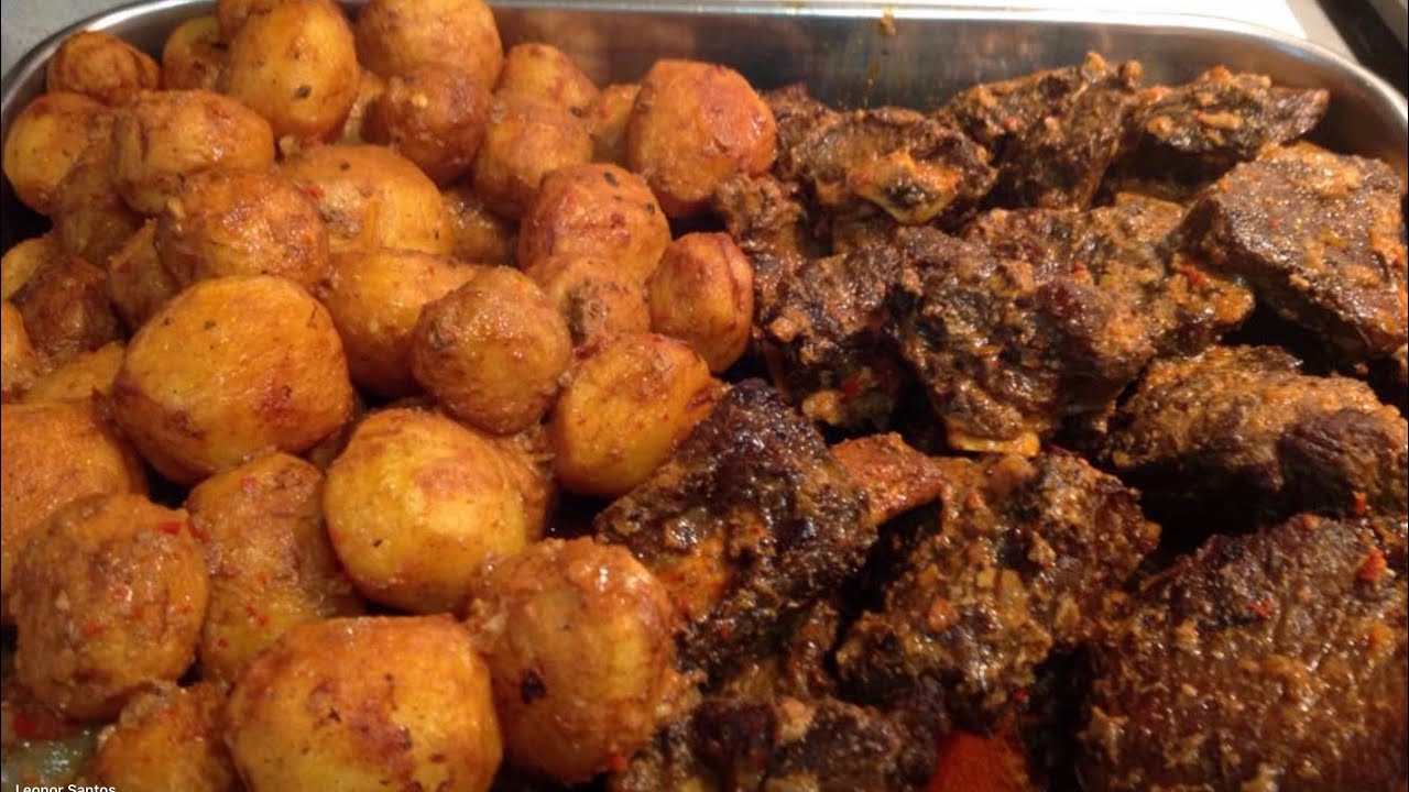 Prato Tradicional dos nossos Açores Carne Assada com Batata como minha Mãe fazia Antigamente !