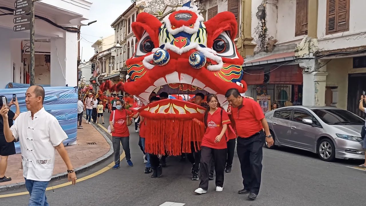 Lion Dance - Drum of destiny. 