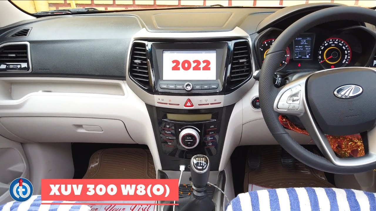 Mahindra XUV 300 W8 Optional 2022 Infotainment System and Features In Hindi