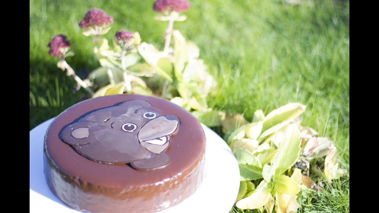 Gâteau Petit Ours Brun au chocolat - Technique du window color