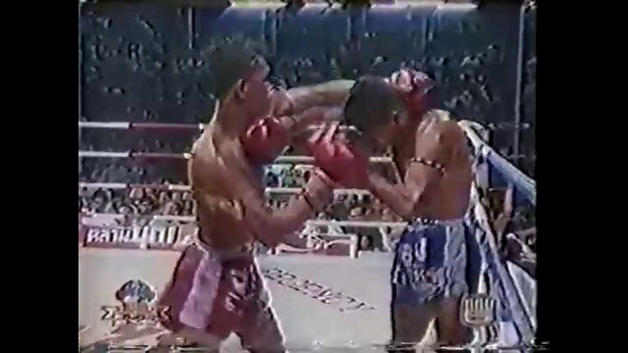 Muay Thai Knock - เหนือธรณี vs เด่น เมืองสุรินทร์