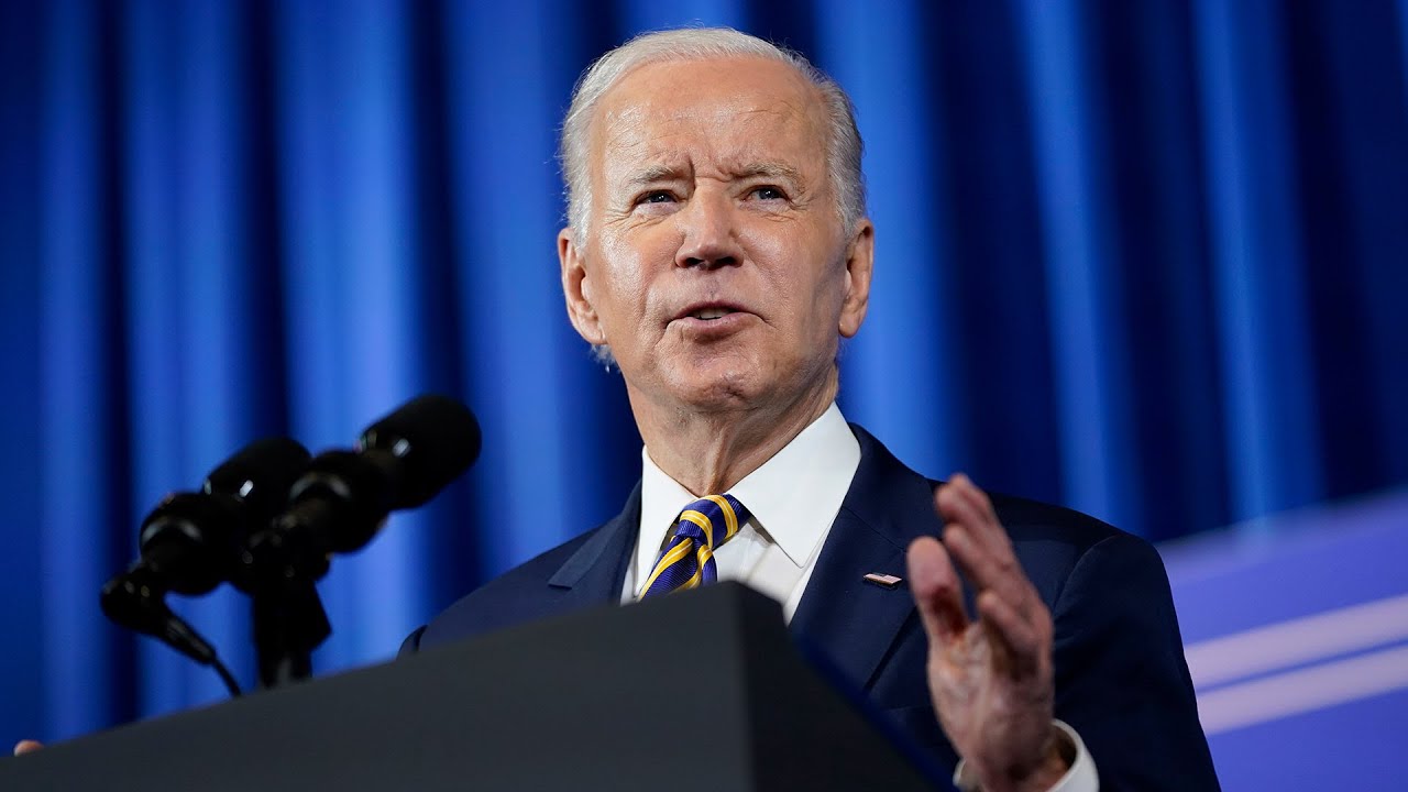 WILDFIRE UPDATE | U.S. has sent elite smokejumpers to Canada, more aid coming: Biden