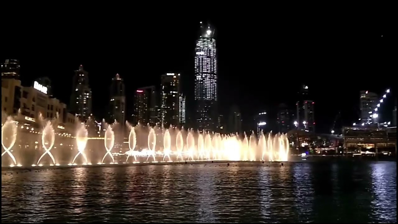 #burjkhalifa #fountain show #emirates #lightning show
