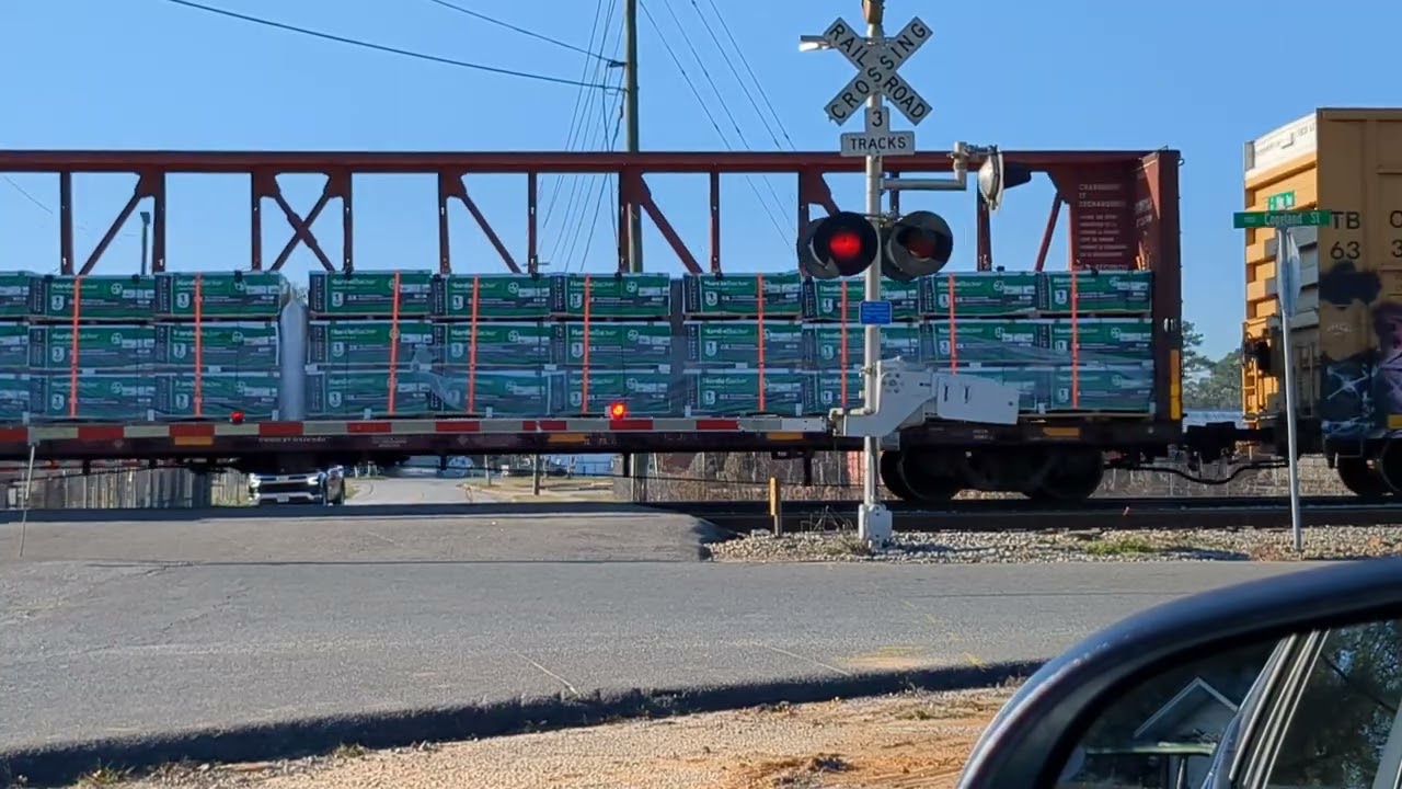 CSX heads out of Bainbridge GA sub heading East after adding cars.