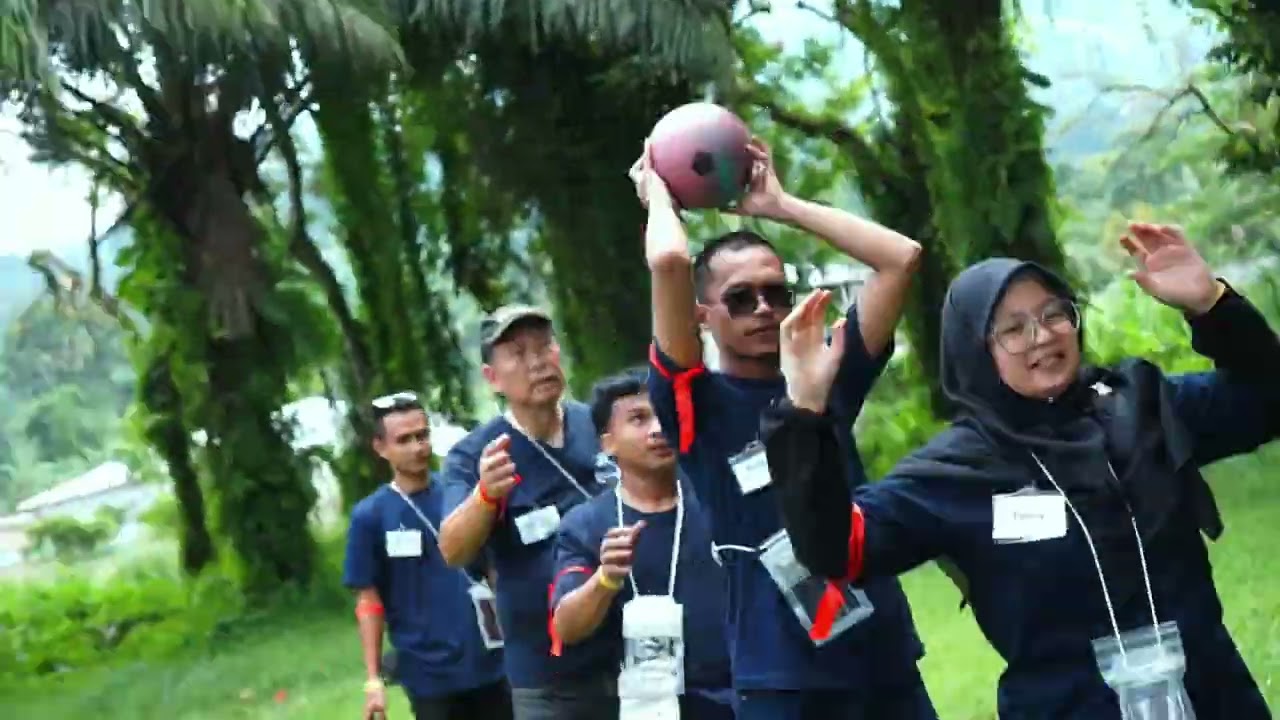 Video Family Ghatering The Builders Team