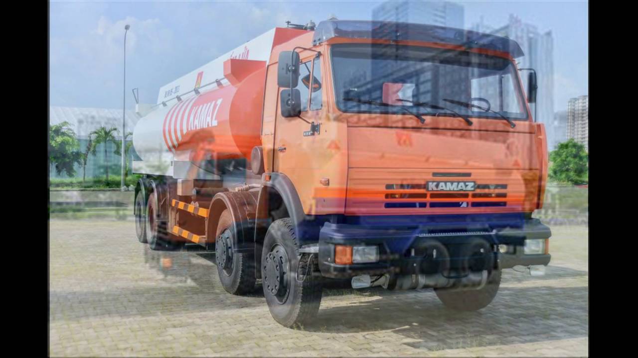 xe bồn chở xăng đồ chơi và xe chở xăng dầu thực tế nhìn có giống nhau không