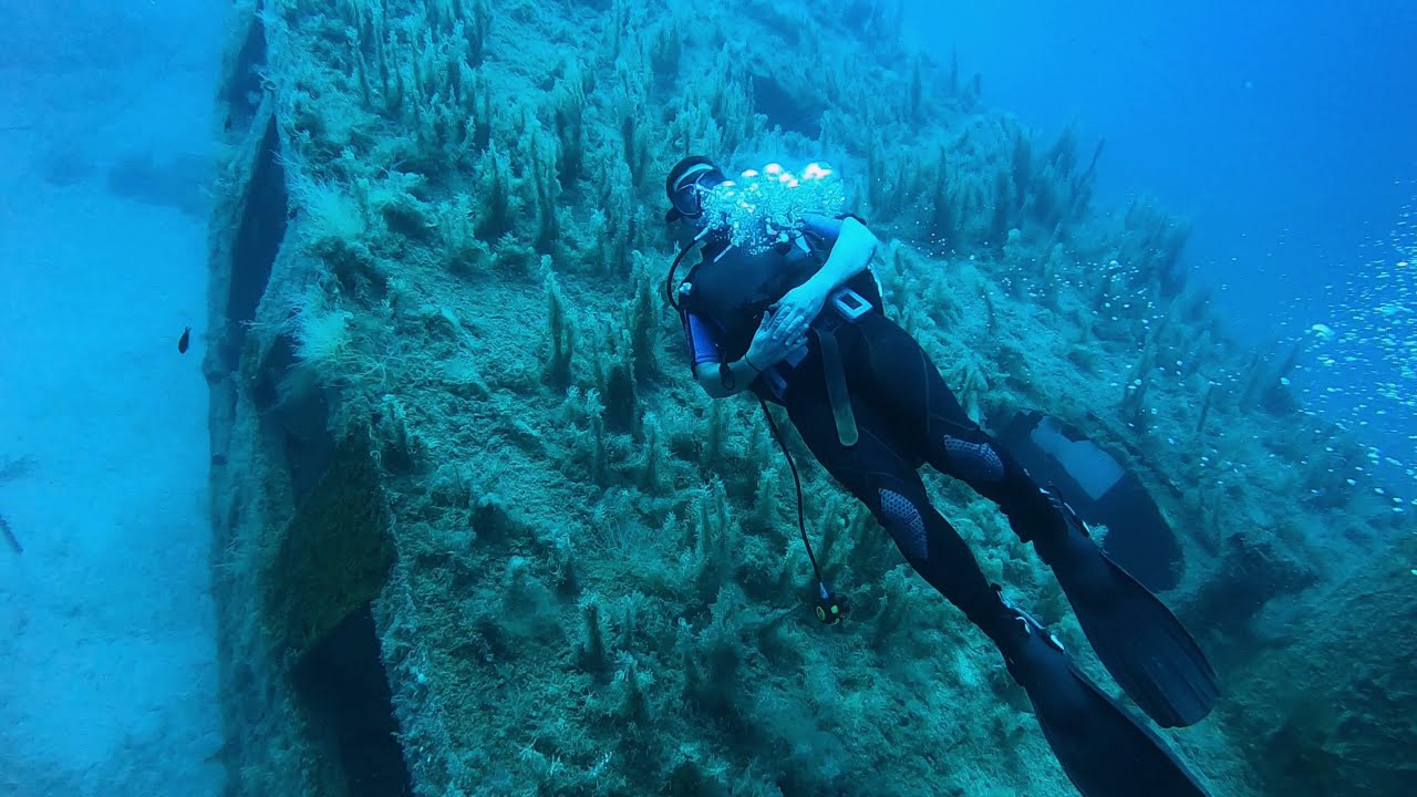 Diving in Malta - Gozo - MV Cominoland