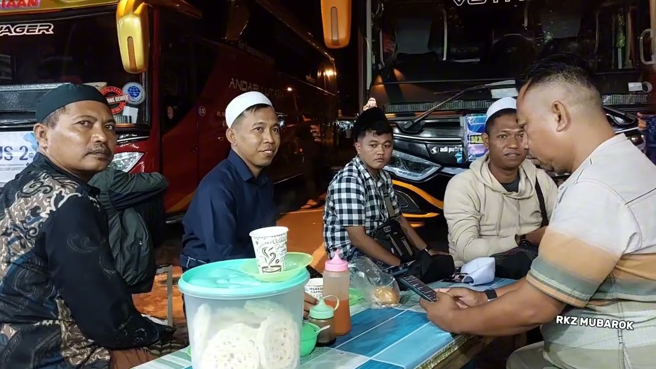Ziarah Wali Songo bersama Madin Al Nidhomiyah Semendi Kraton Pasuruan