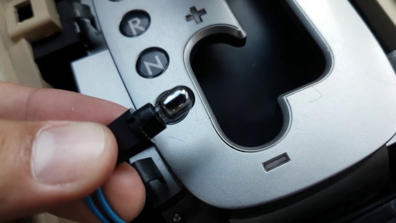 Subaru Tribeca Замена Лампочки В Селекторе АКПП/ How to fix light in Subaru Tribeca transmission