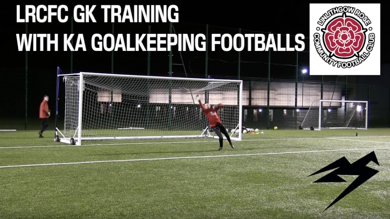 Linlithgow Rose CFC Goalkeeping School Training Session With KA Goalkeeping Footballs