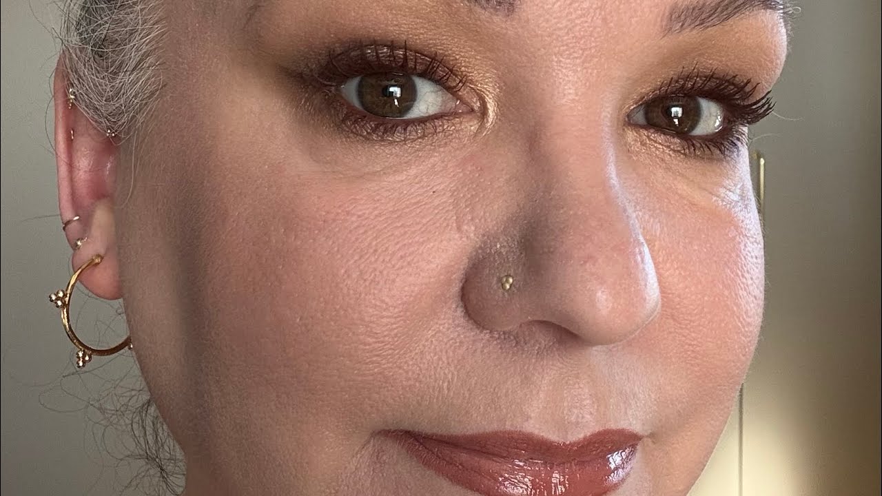 Using Natasha Denonas Mini Glam 
