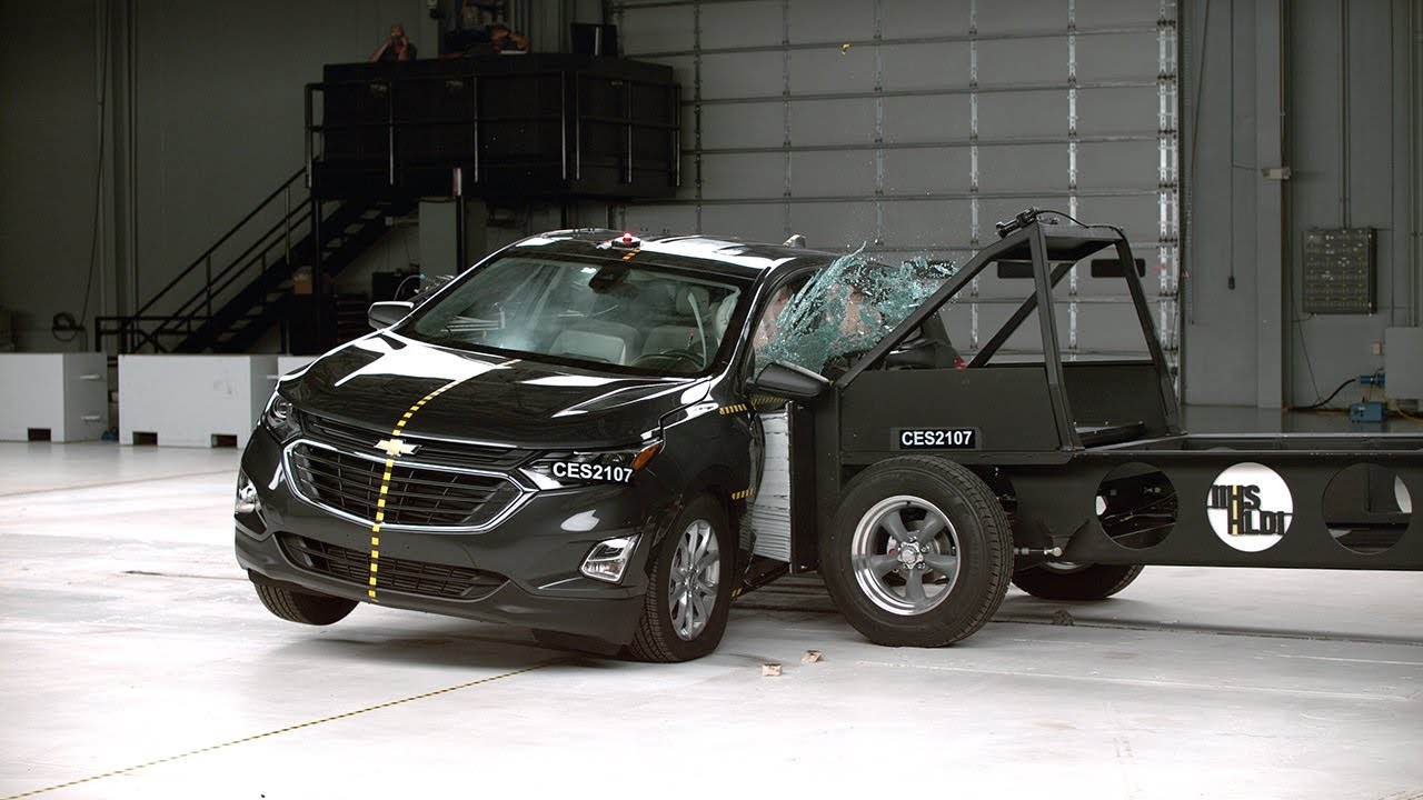2021 Chevrolet Equinox updated side IIHS crash test