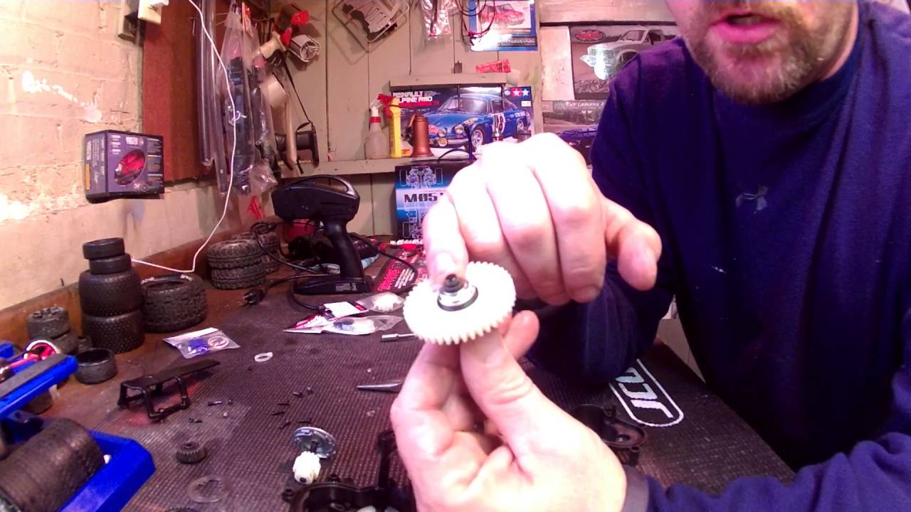 Traxxas Revo 3 3 Transmission overhaul Nightmare!!