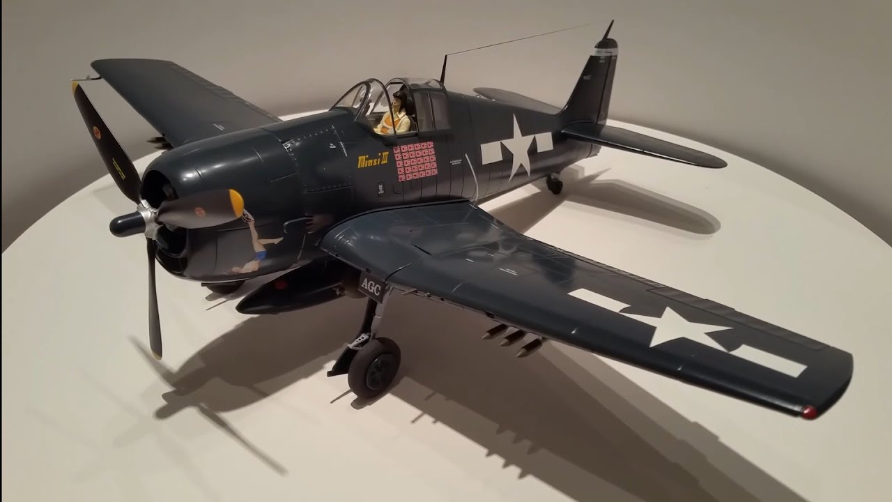 Hobby Master 1:32 PREMIUM COLLECTION / Grumann F6F-5 Hellcat