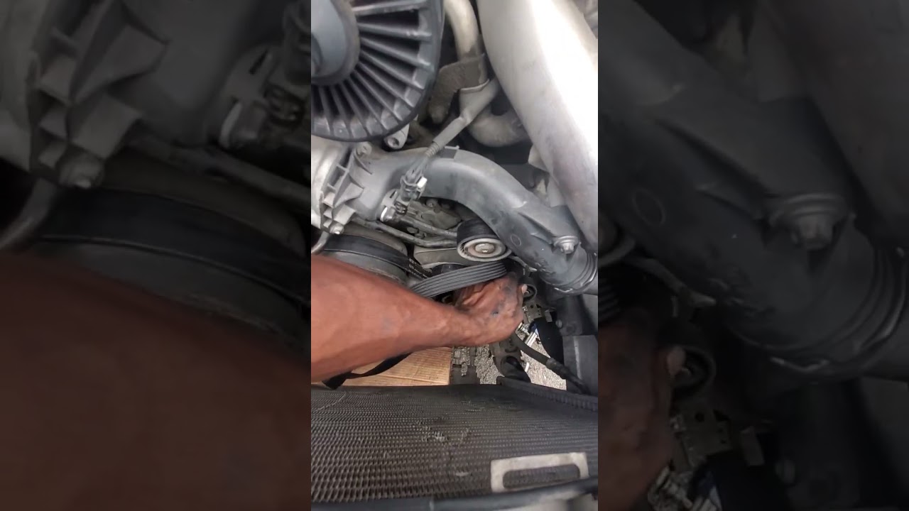 Installing a Mercedes-Benz unit belt (V belt) on a CLS 550 with a 278 engine.