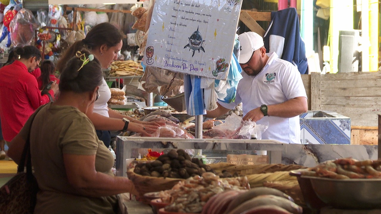 Supervisan condiciones en el Mercado Israel Lewites antes del verano