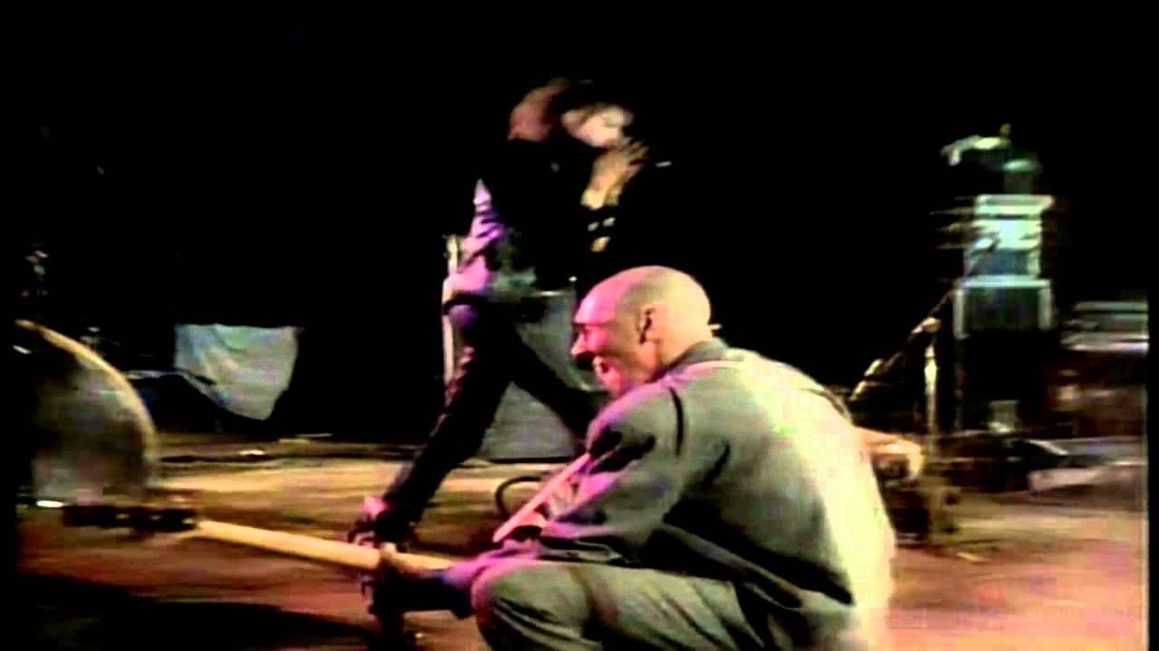 Einst&uuml;rzende Neubauten (Halber Mensch 1985) [08]  Die Zeichnungen des Patienten