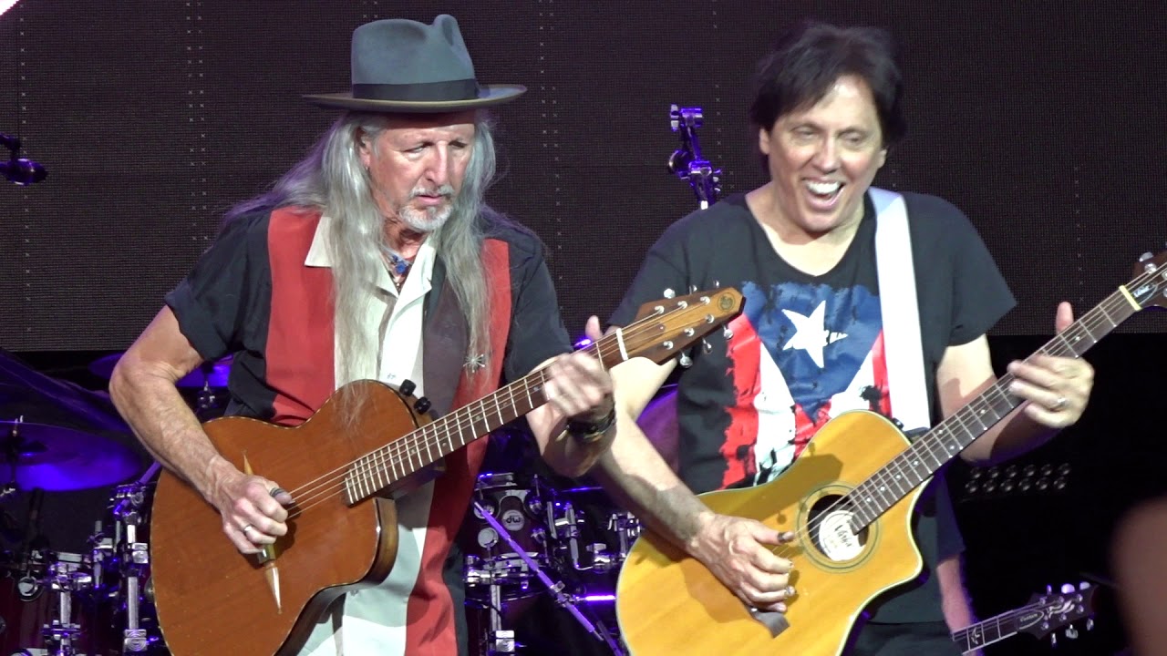 Doobie Brothers Live 2019 🡆 Clear as the Driven Snow 🡄 July 7 - Woodlands, TX