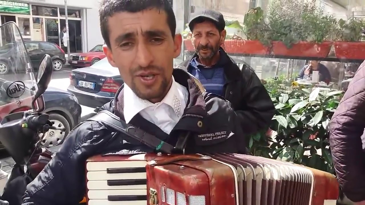 Zani Razijes - Talenti i lindur per te bere muzike