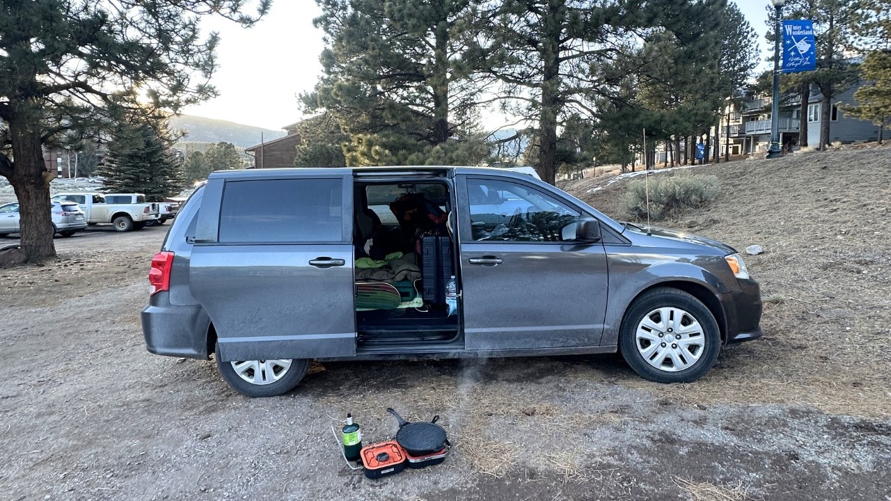 I tried Winter Car Camping Just to Snowboard