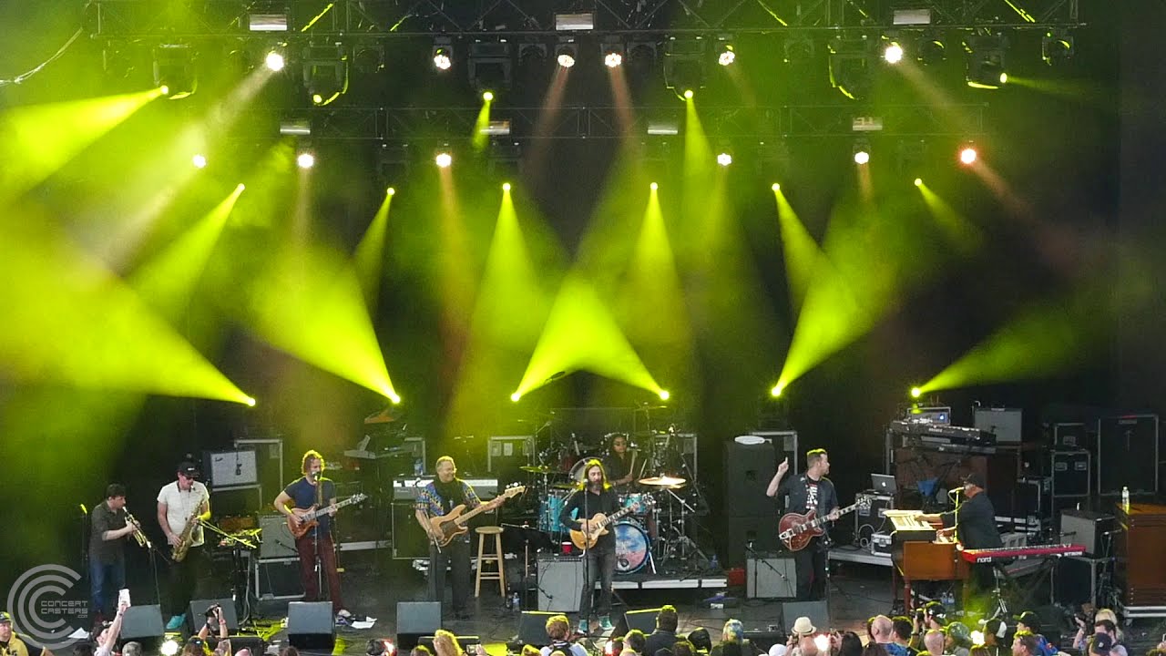 Chris Robinson Soul Revue plays Get Out Of My Life Woman at Fools Paradise 2016 #ChrisRobinson