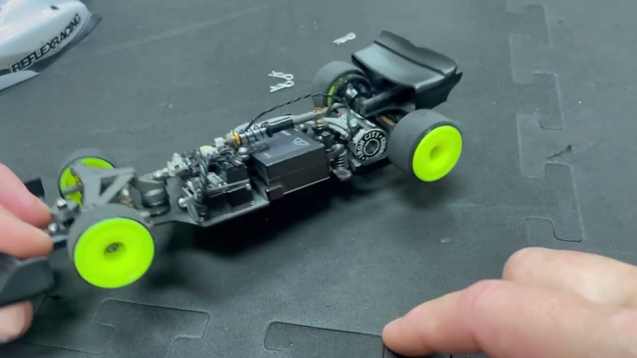 Reflex Racing FX28 First Look Up Close!