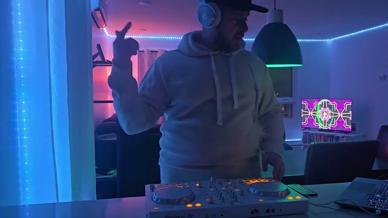 AFRO HOUSE DJ ADVENTURE | INTIMATE KITCHEN LIVE SET 🌴