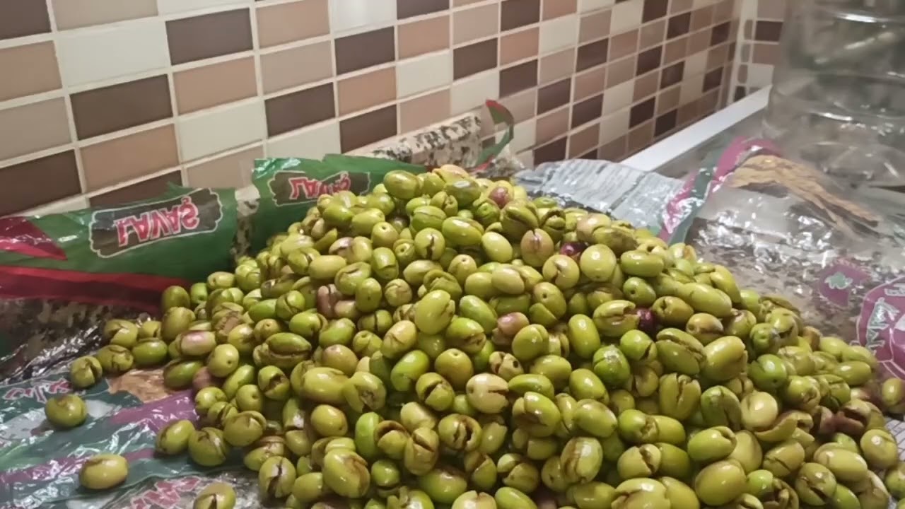 كبس مونة الزيتون الأخضر مضمونة وناجحة ⁉️زيتون عفرين 💔