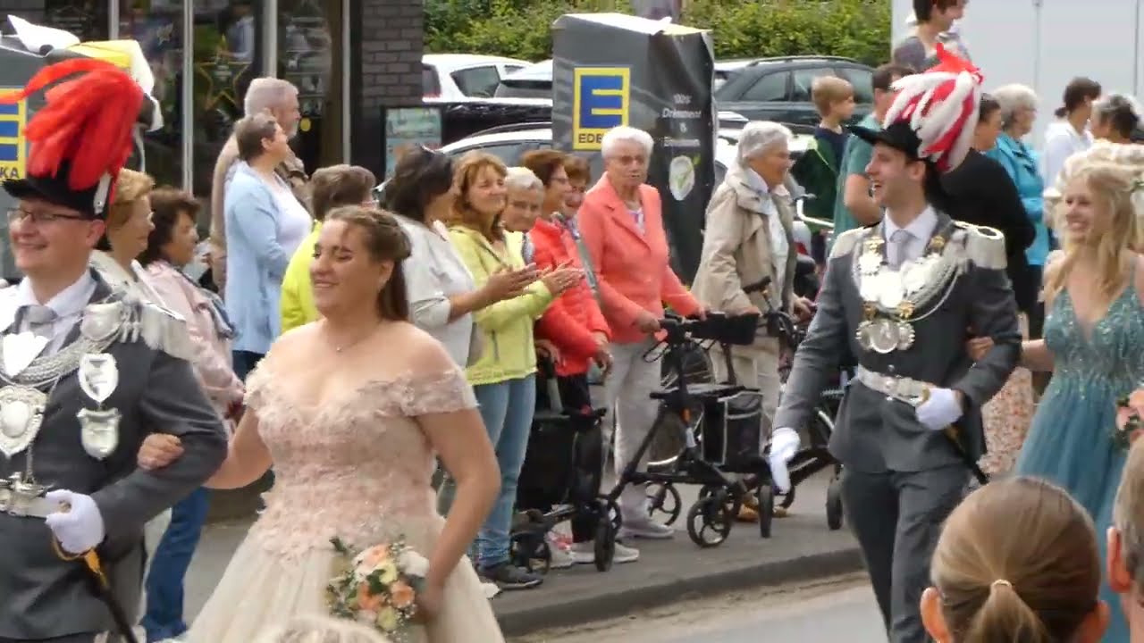 Schützenfest Sonntag 2024 Wachtendonk Gelinter – Schützenumzug (2)