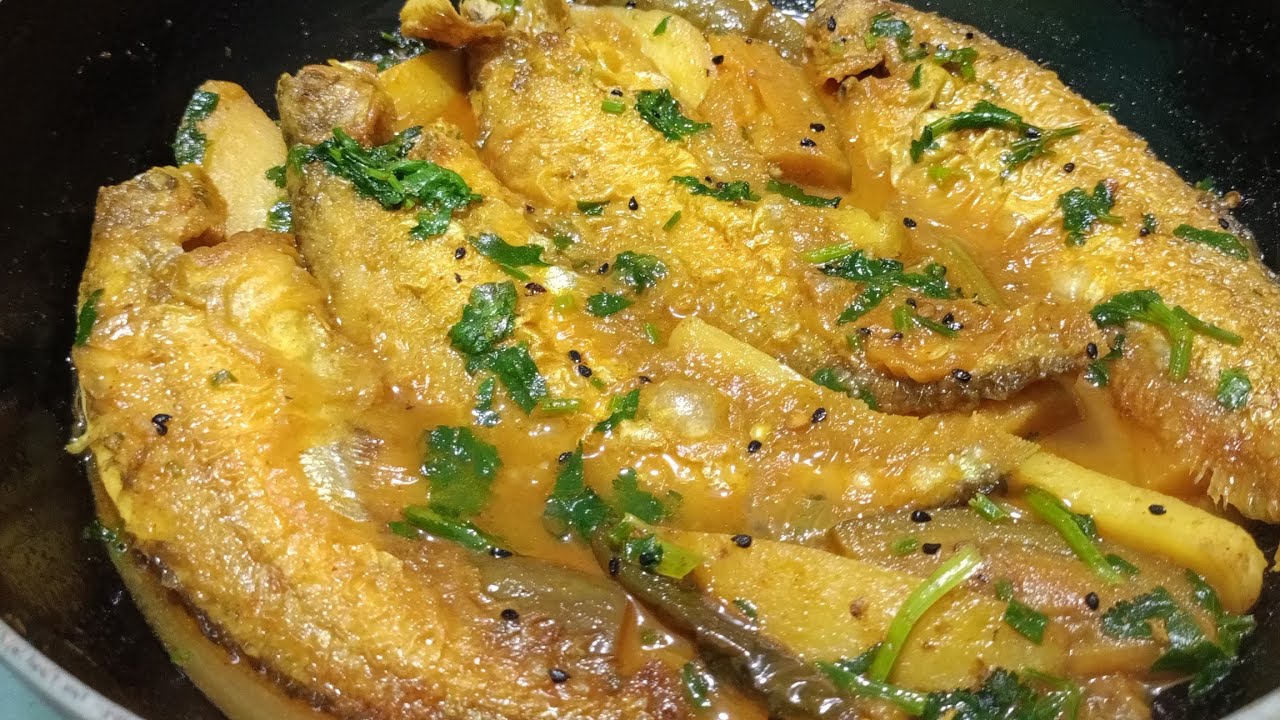হালকা তেল মশলা দিয়ে পাবদা মাছের ঝোল রেসিপি ll Pabda macher jhol recipe in bangla 
