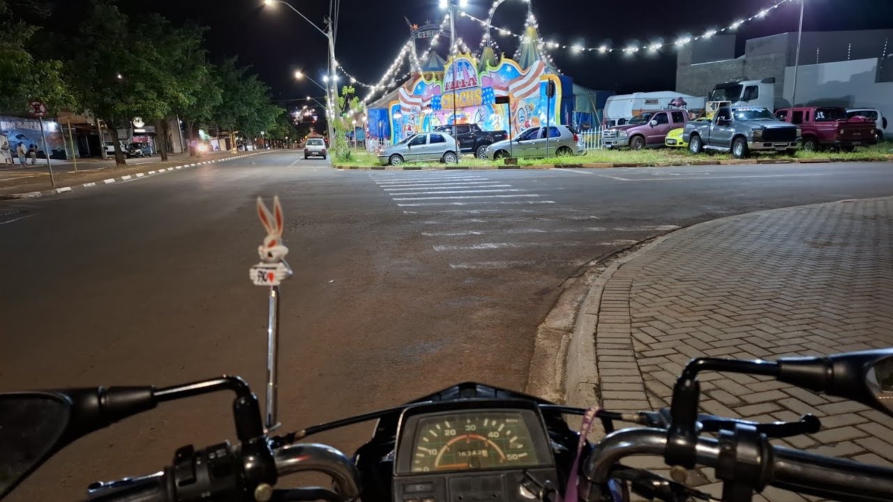 Rolê noturno de mobilete(quase deu ruim)