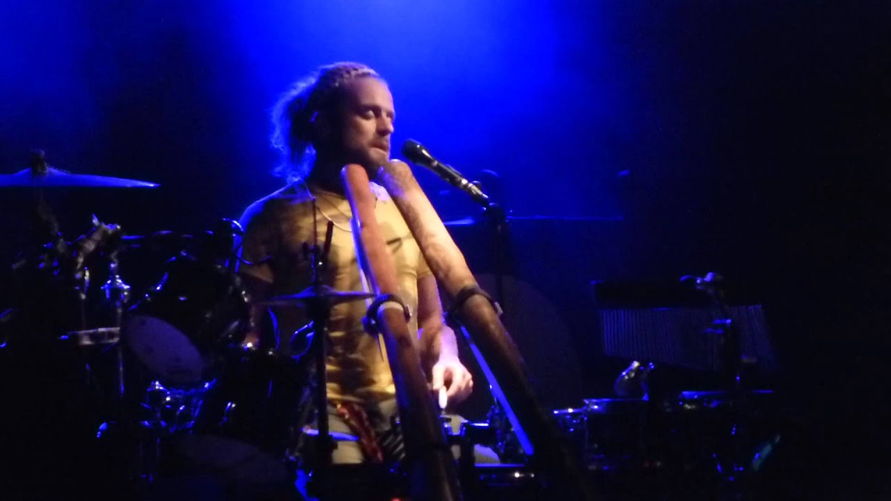 Xavier Rudd - 3 Roads - live Backstage Werk Munich 2013-06-17