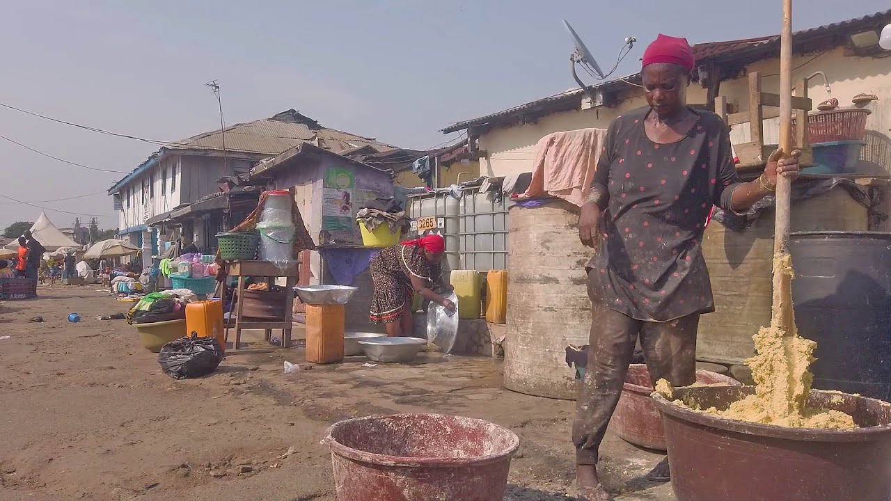 LIFE IN LOCAL COMMUNITY IN GHANA AFRICA, BUKOM