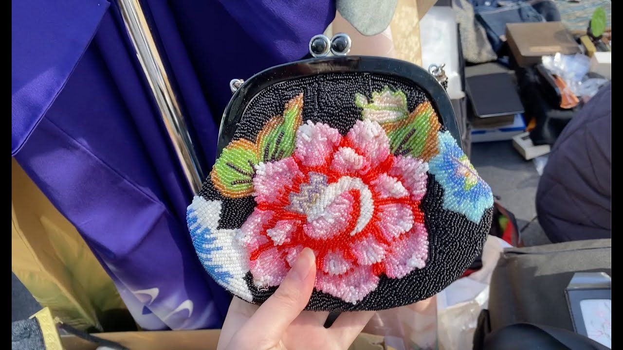 OBSESS over Vintage Beaded Bags with me! (骨董市 in Tokyo)