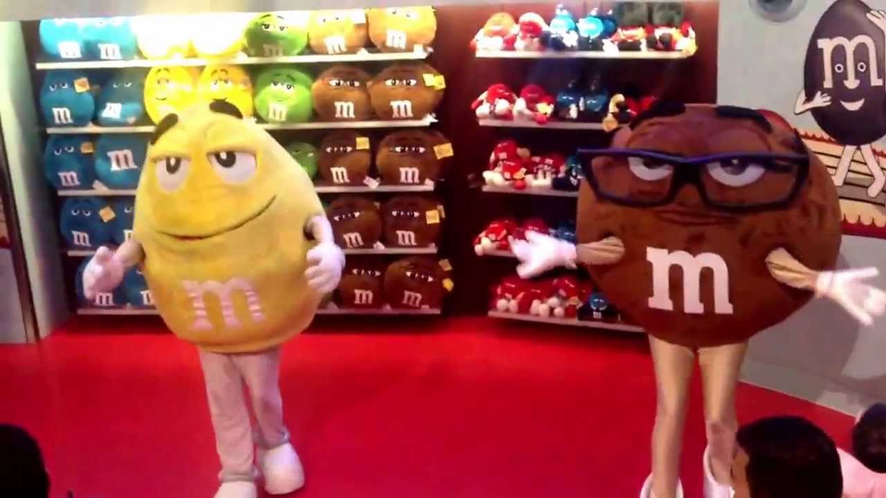 Yellow & Ms Brown at M&M's World London