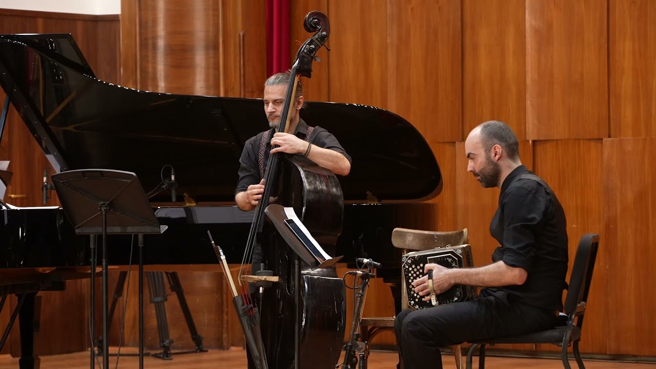Libercuatro tango ensemble: Mariano Mores - Taquito militar