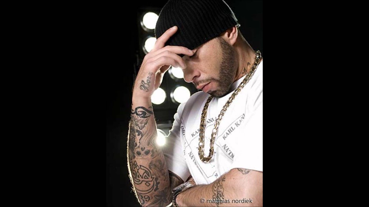 Azad ft. Cassandra Steen - Eines Tages