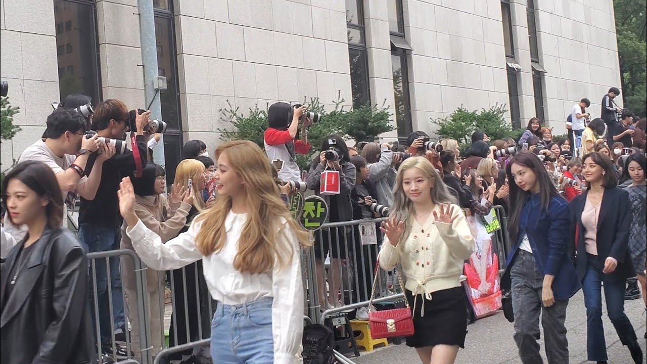 [FANCAM] 190927 트와이스 (TWICE) KBS 뮤직뱅크 출근 Music Bank Arrival