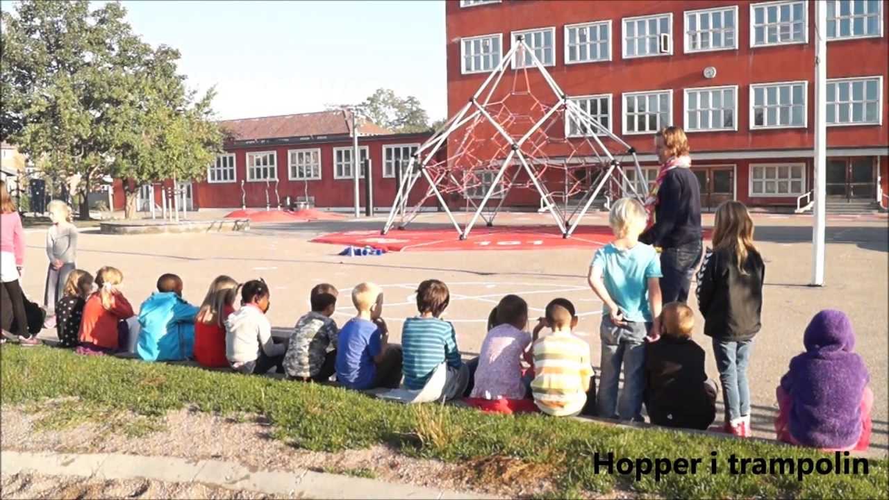 Faglig undervisning i uderummet - Dansk i en 1. klasse