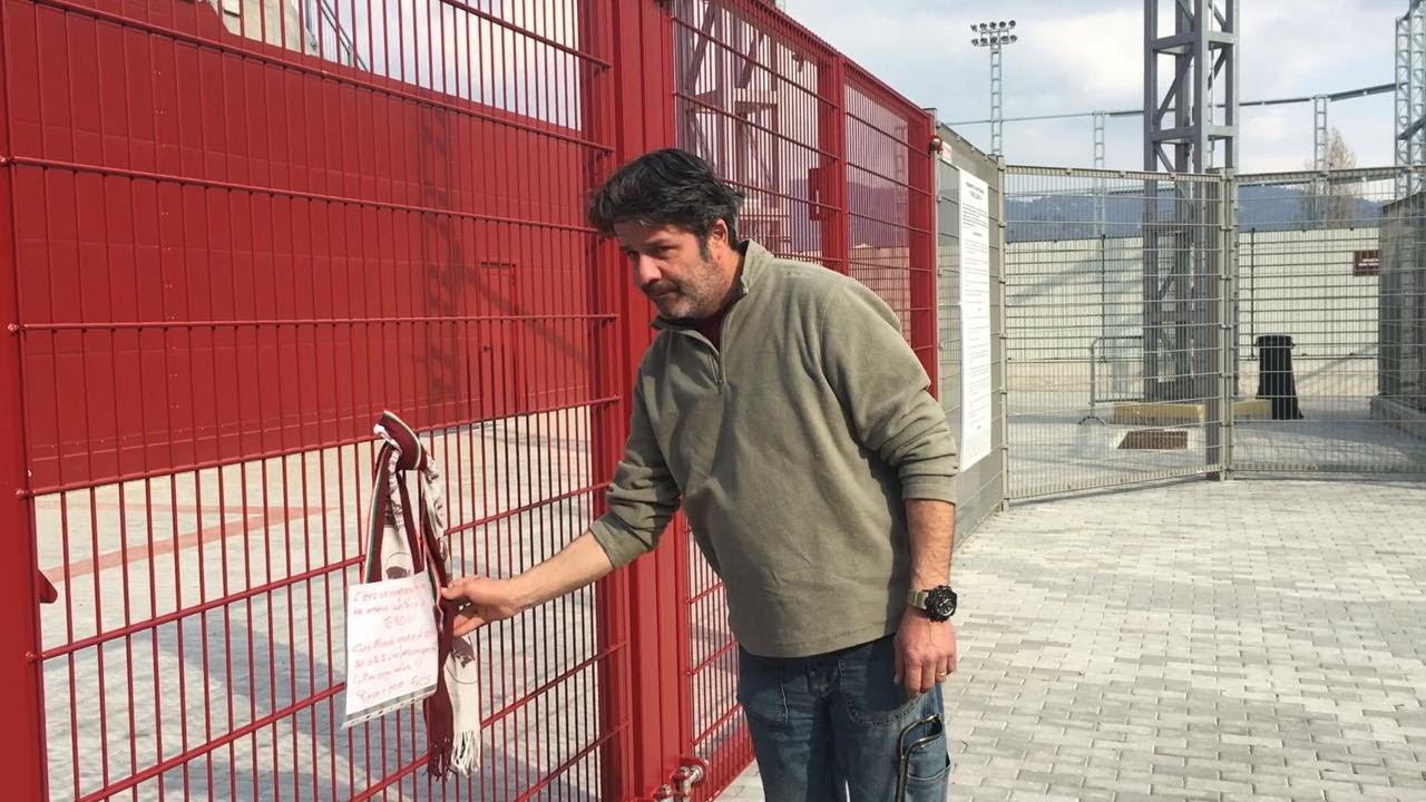 Torino, i tifosi del Toro rendono omaggio al 