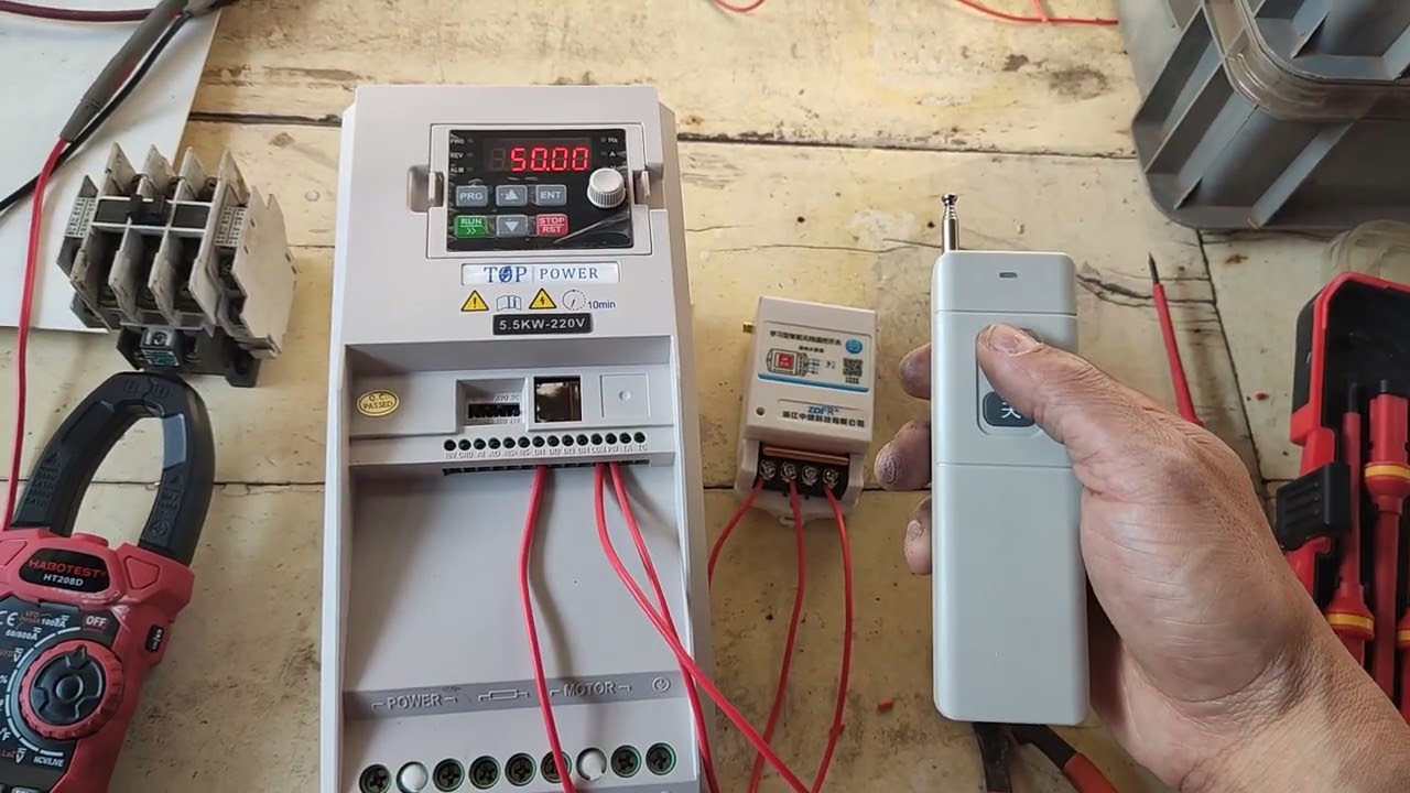 Hướng dẫn đấu nối và cài đặt biến tần bơm NLMT top power 1 pha 5.5 kw chạy bằng điều khiển từ xa