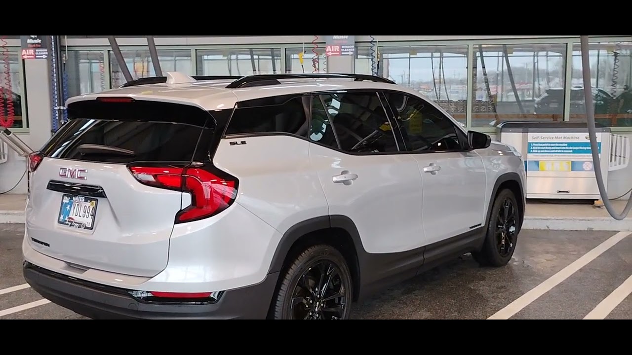 Up @ Drive & Shine Nile's Michigan. Getting our GMC TERRAIN 🚗 all Shined up😊👍